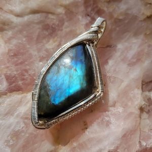 Labradorite wire wrapped Pendant